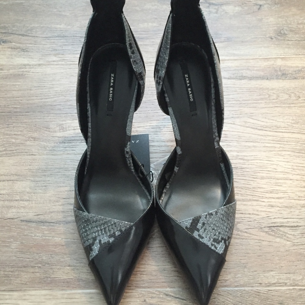 ZARA High Heel Shoes:Navy-blue, US 8/EUR 39